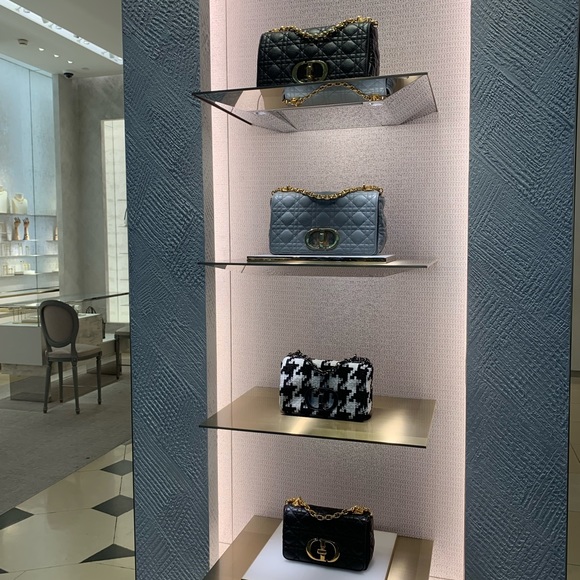 Meet your Posher, Melinda - Picture 4 of 14